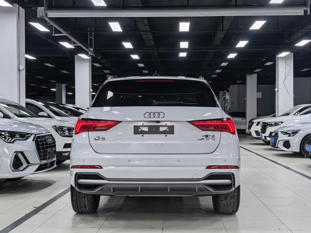 Audi Audi Q3