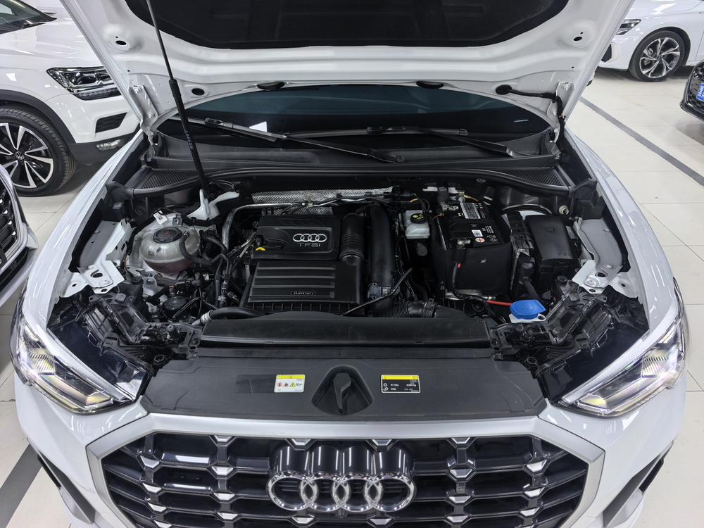 Audi Audi Q3