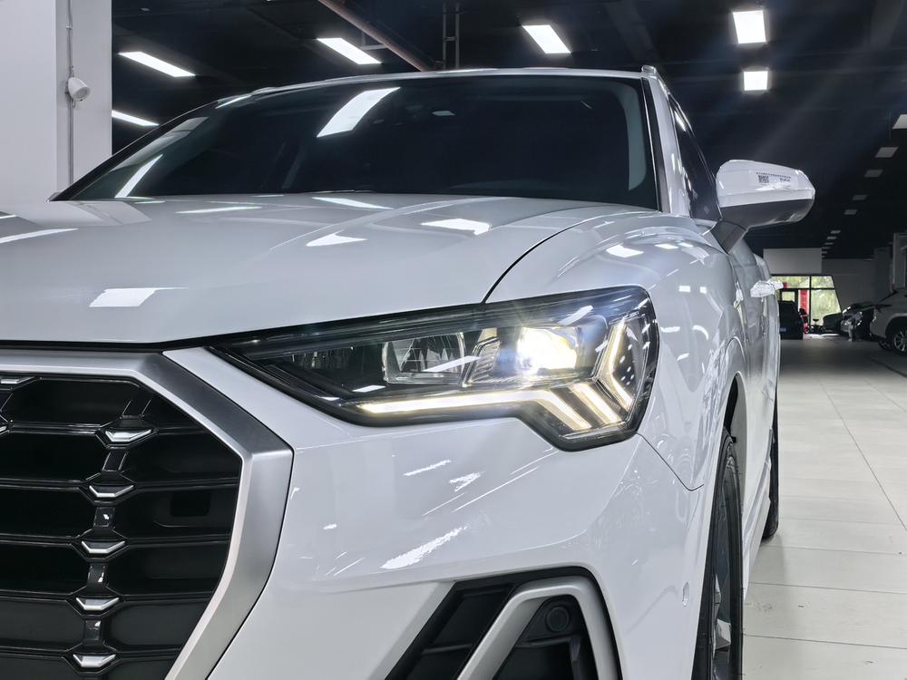 Audi Audi Q3