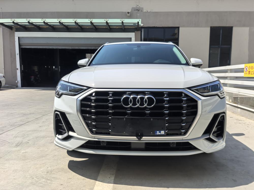 Audi Audi Q3