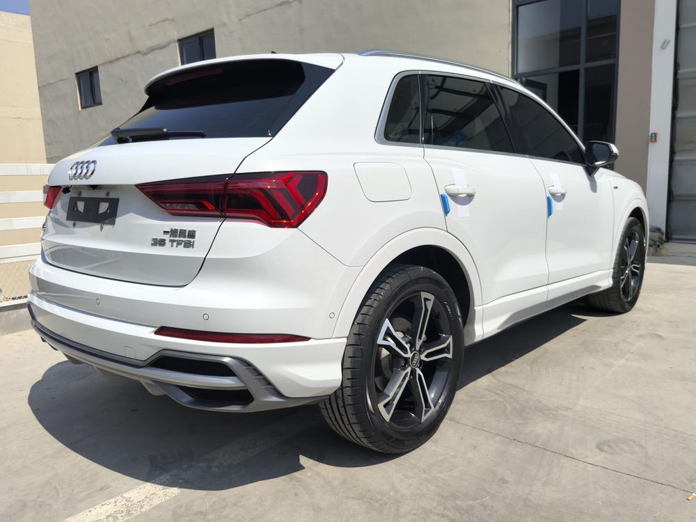 Audi Audi Q3