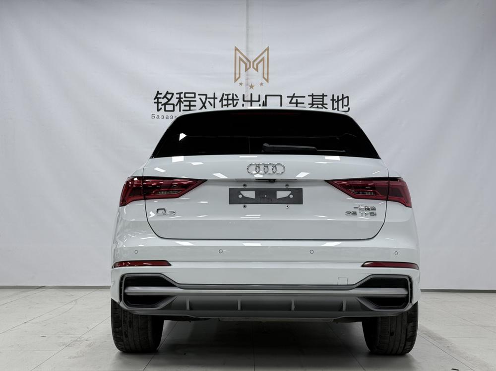Audi Audi Q3