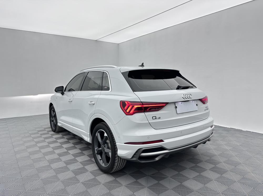 Audi Audi Q3