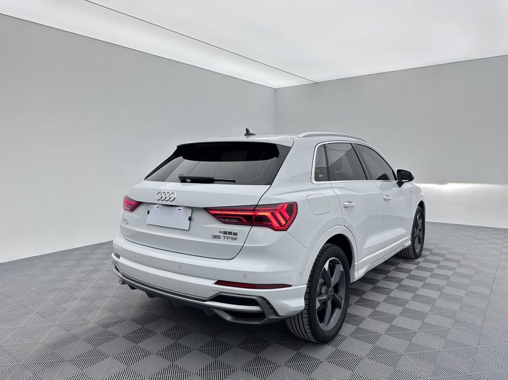 Audi Audi Q3