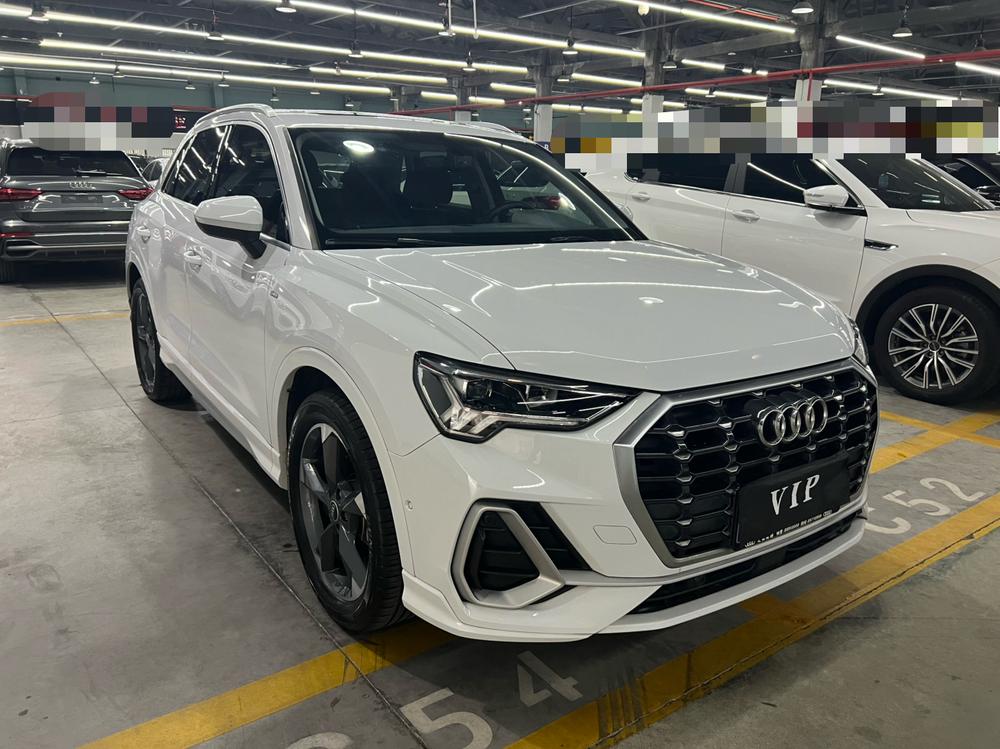 Audi Audi Q3