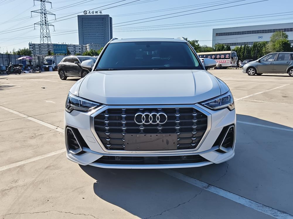 Audi Audi Q3