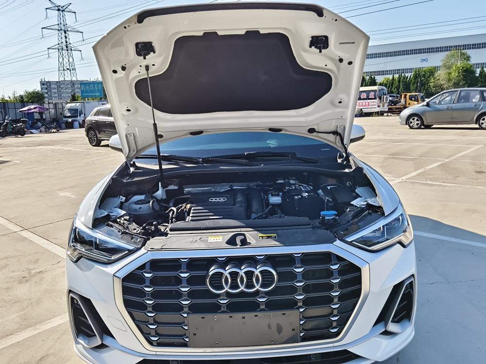 Audi Audi Q3