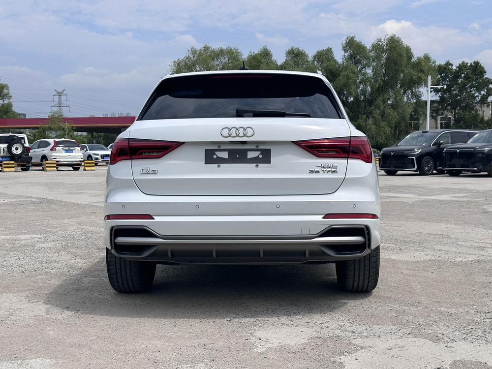 Audi Audi Q3