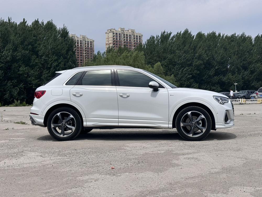 Audi Audi Q3