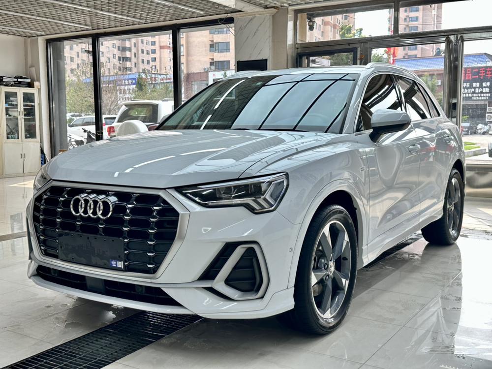 Audi Audi Q3