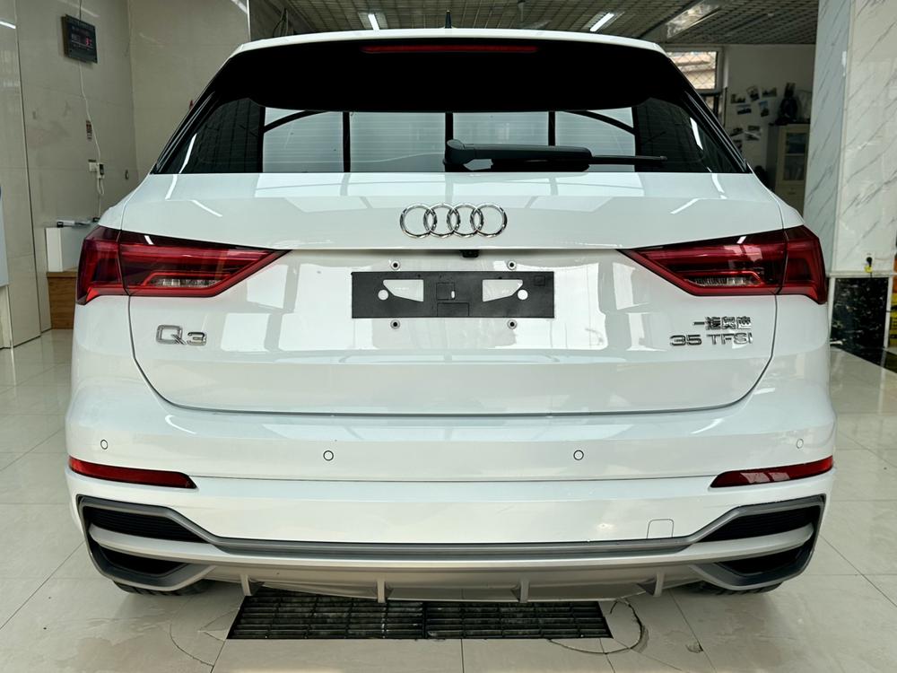 Audi Audi Q3
