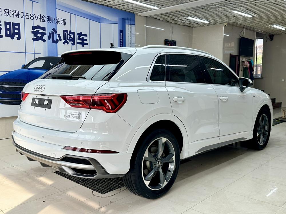 Audi Audi Q3