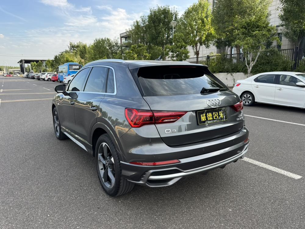 Audi Audi Q3
