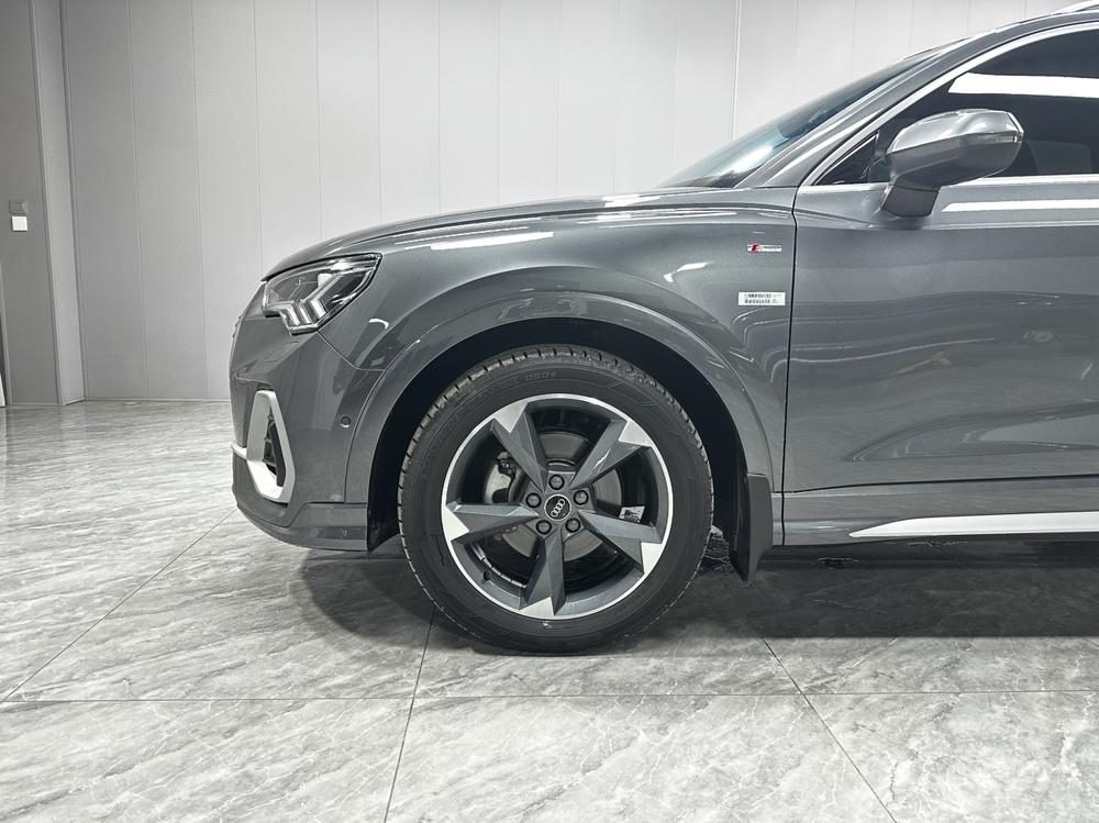 Audi Audi Q3