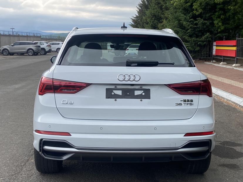 Audi Audi Q3