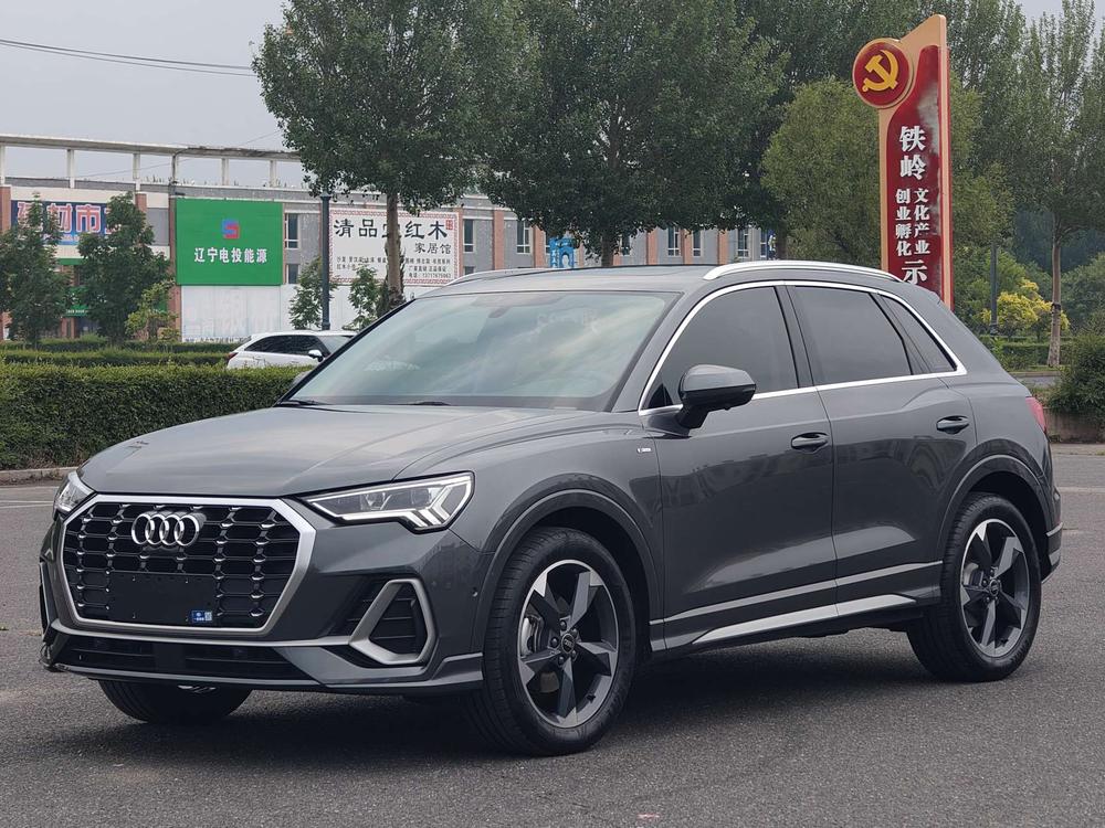 Audi Audi Q3