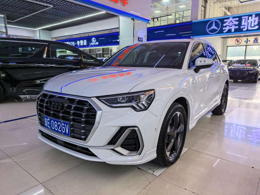 Audi Audi Q3
