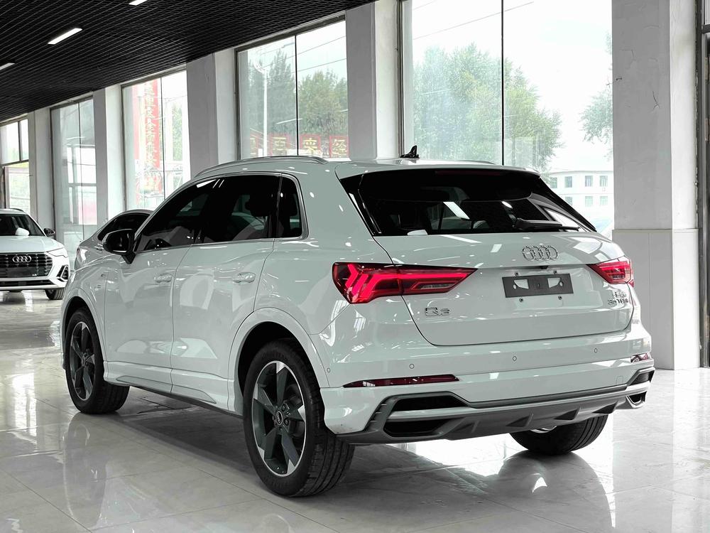 Audi Audi Q3