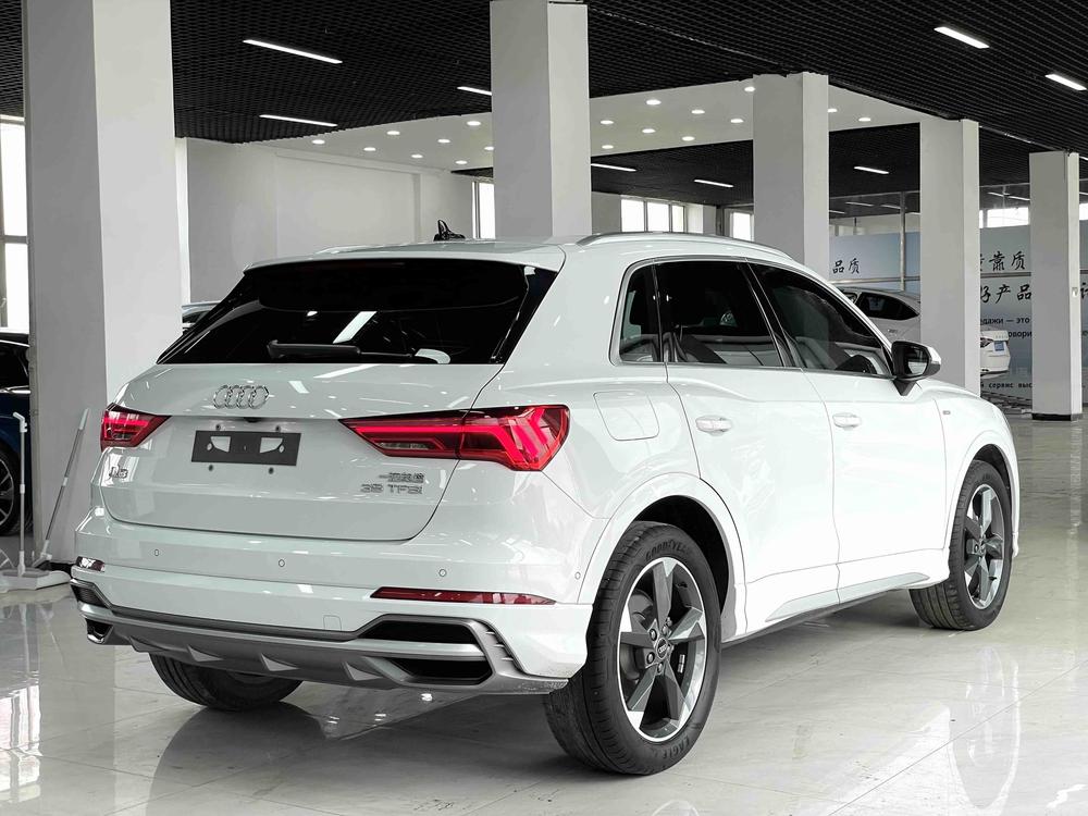 Audi Audi Q3