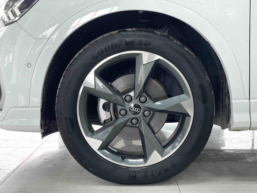 Audi Audi Q3