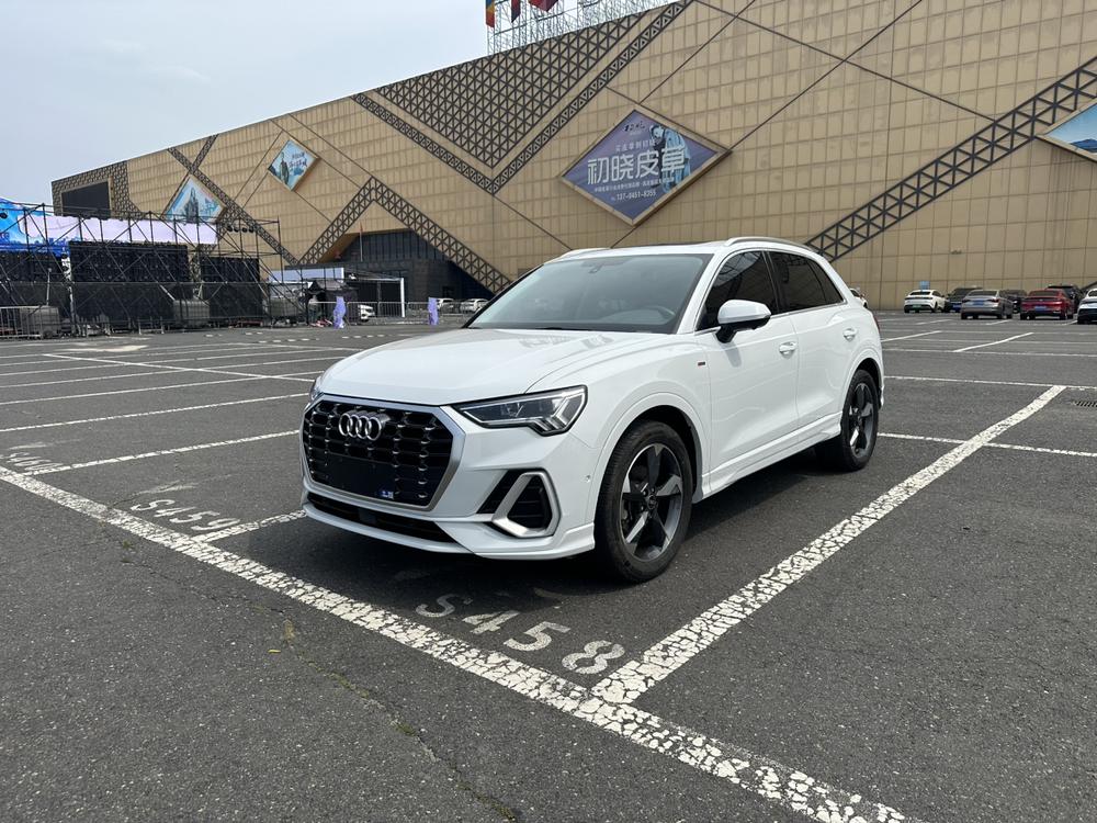 Audi Audi Q3