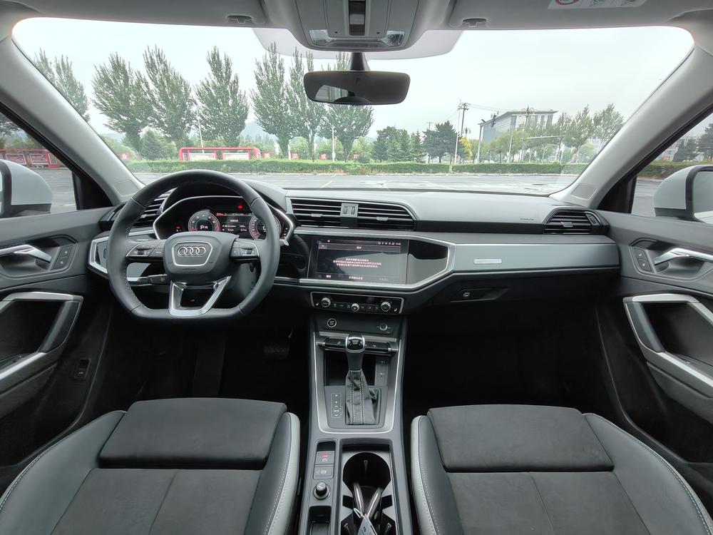 Audi Audi Q3
