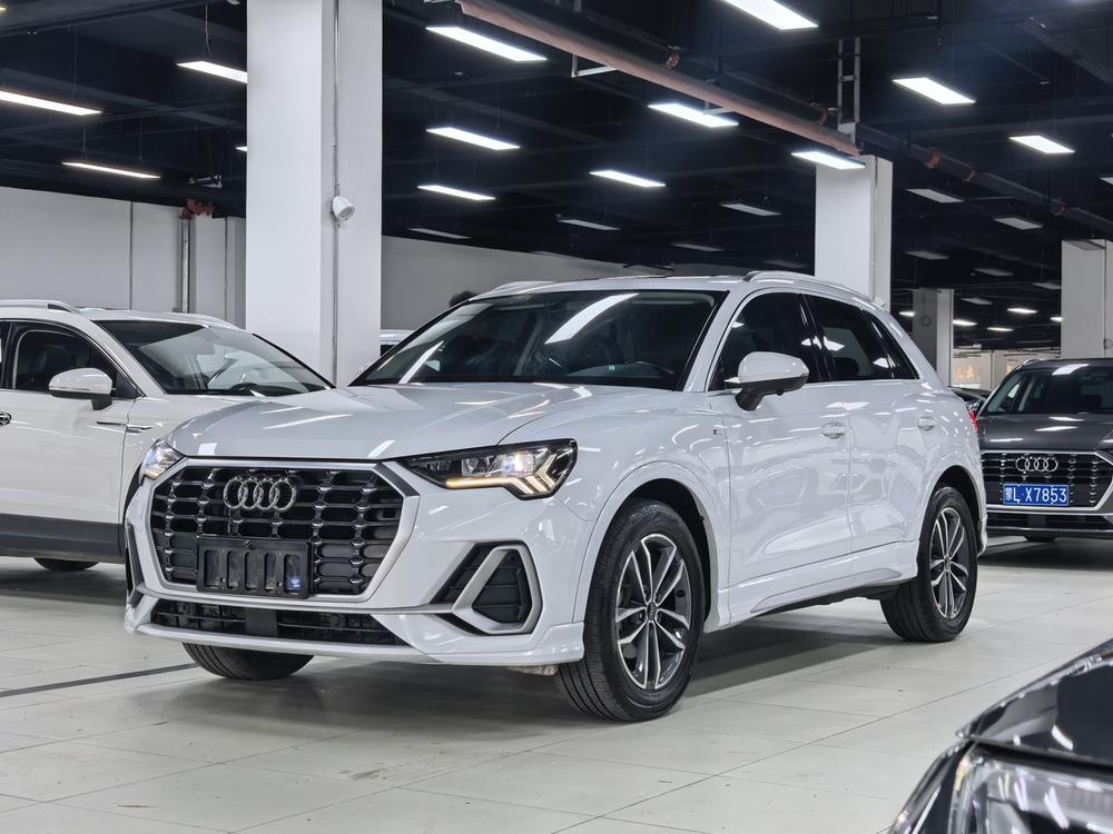 Audi Audi Q3