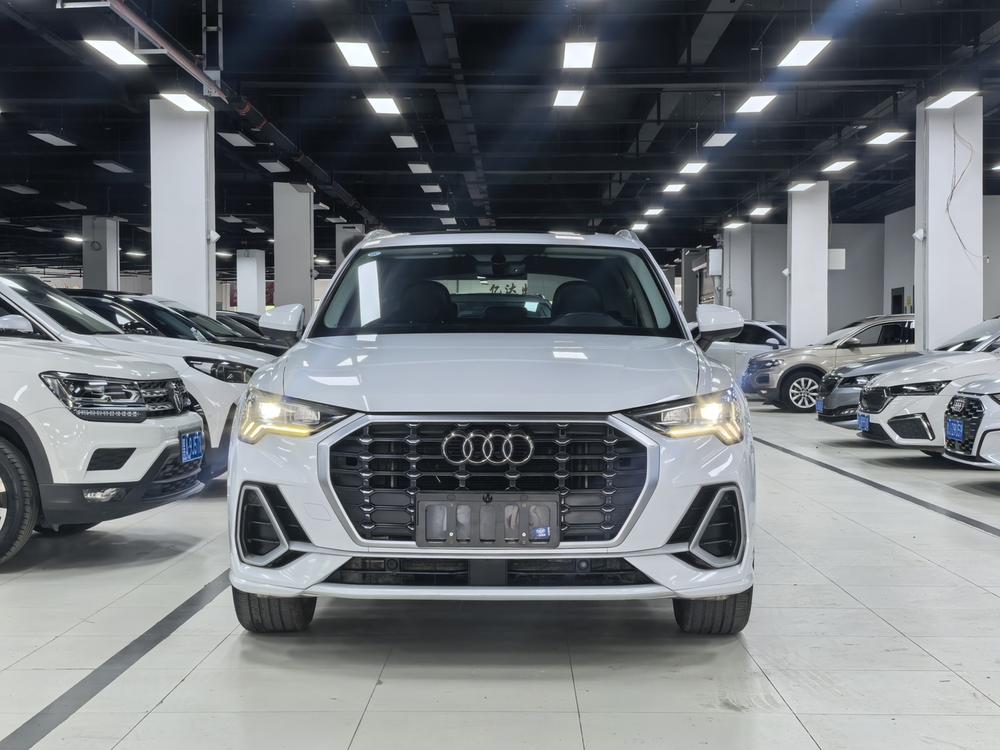 Audi Audi Q3