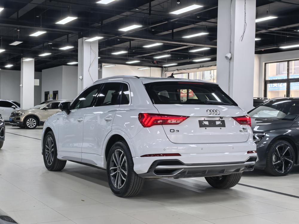 Audi Audi Q3