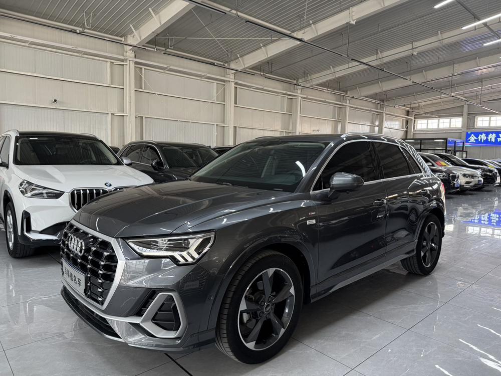 Audi Audi Q3
