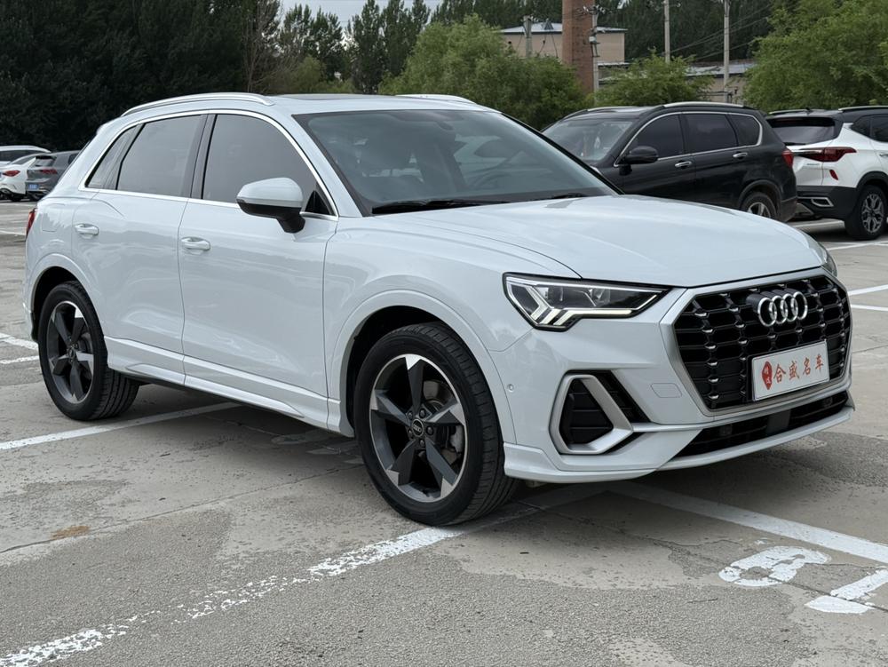 Audi Audi Q3