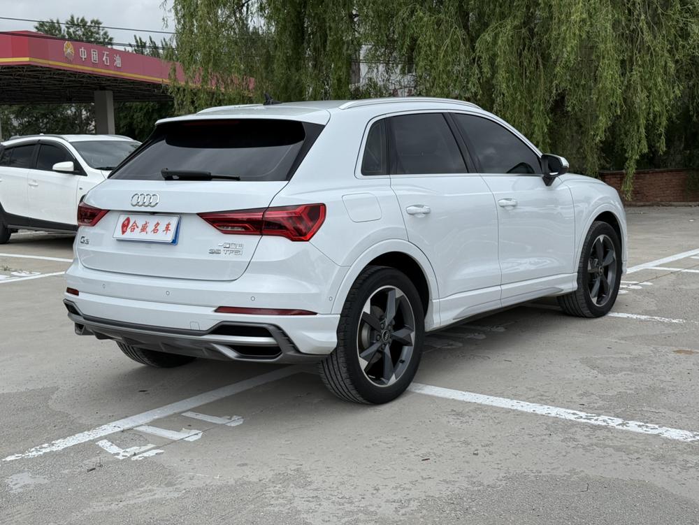 Audi Audi Q3