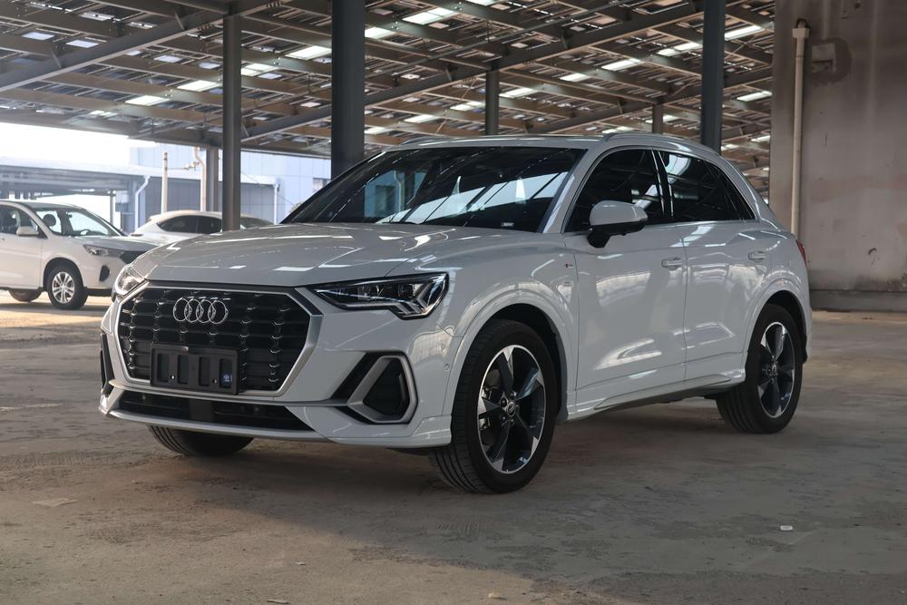Audi Audi Q3
