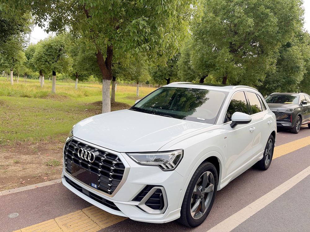 Audi Audi Q3