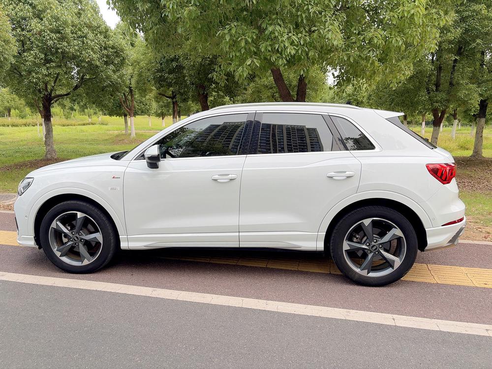 Audi Audi Q3
