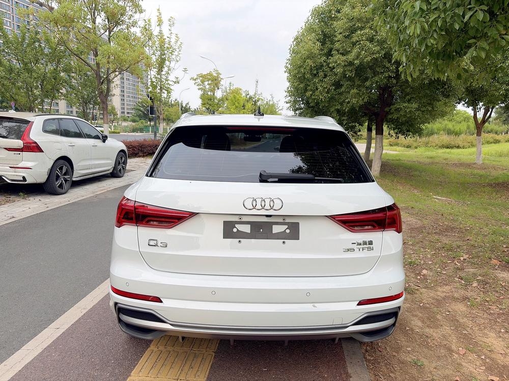 Audi Audi Q3