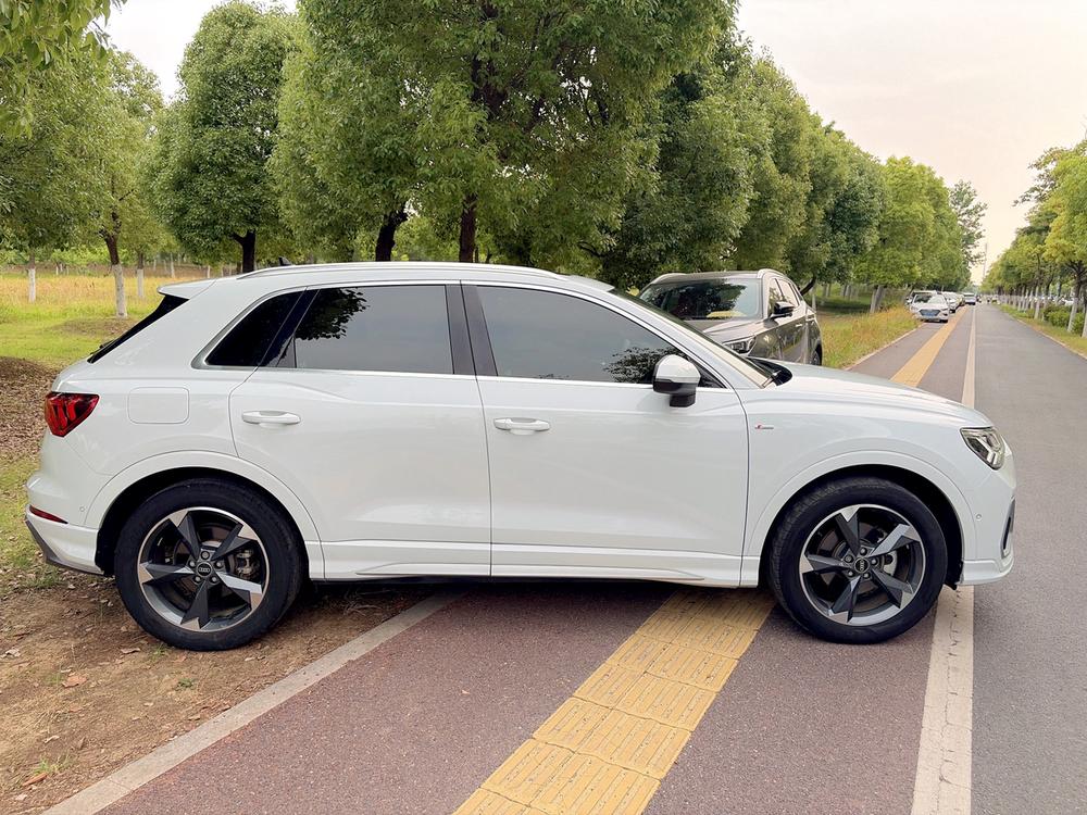 Audi Audi Q3