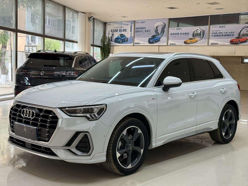 Audi Audi Q3