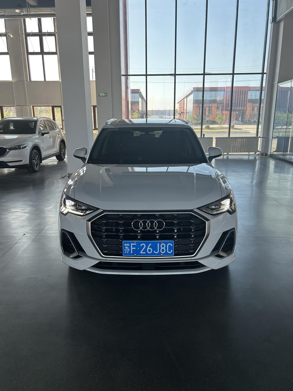 Audi Audi Q3