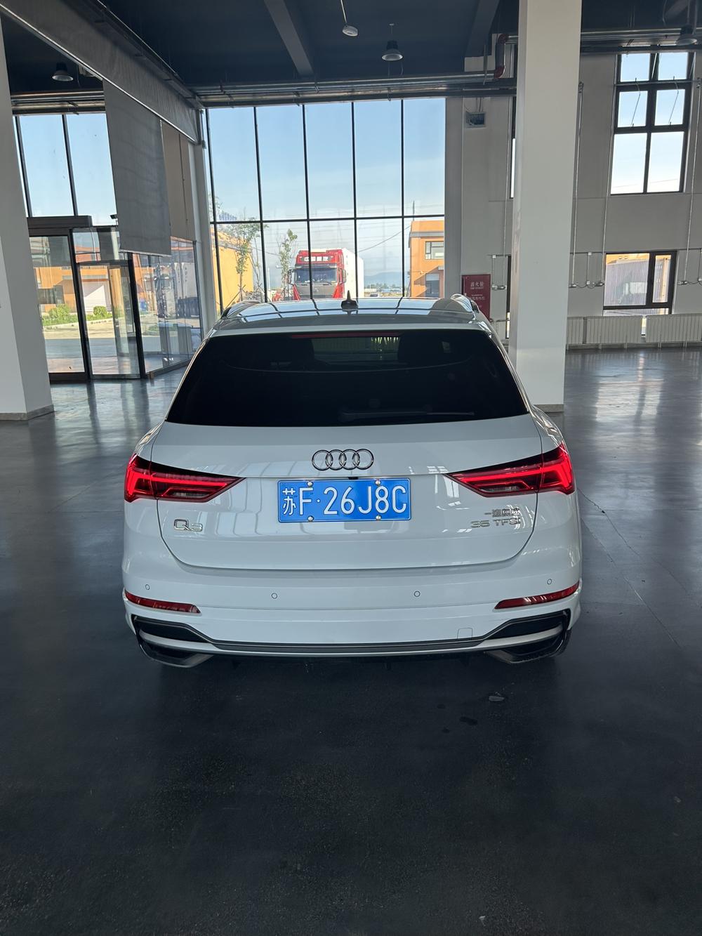 Audi Audi Q3