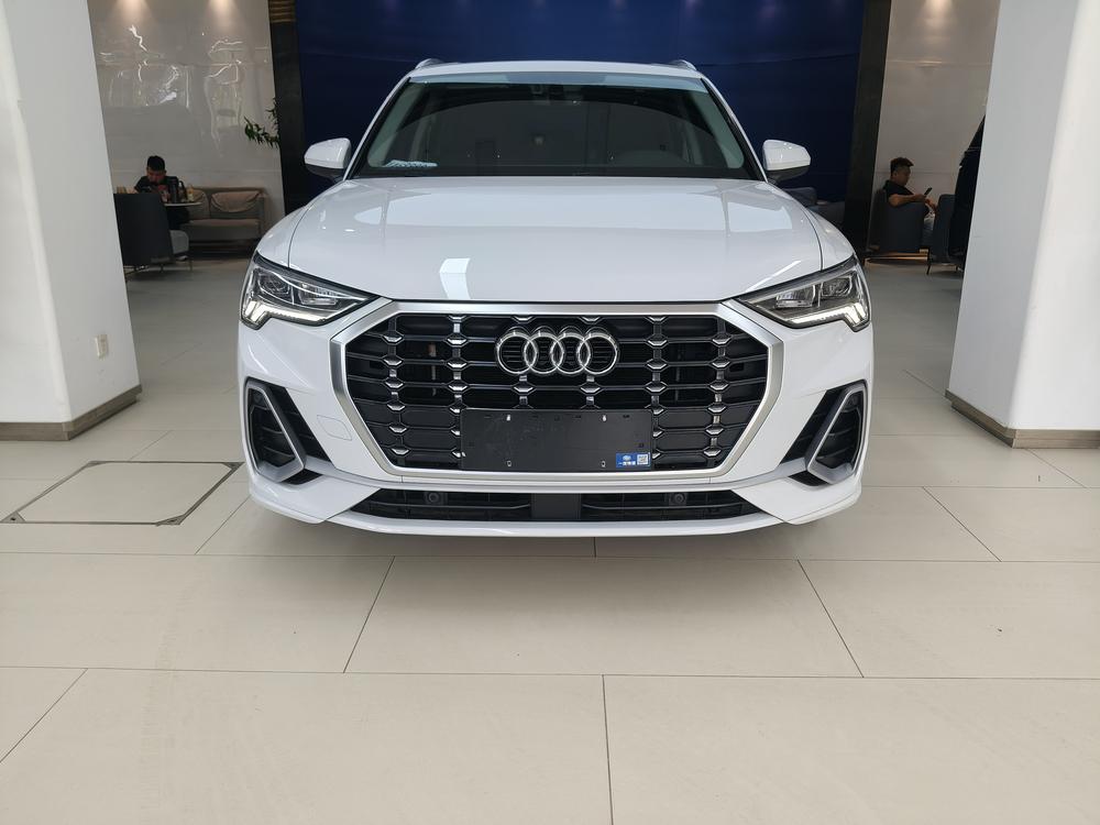 Audi Audi Q3