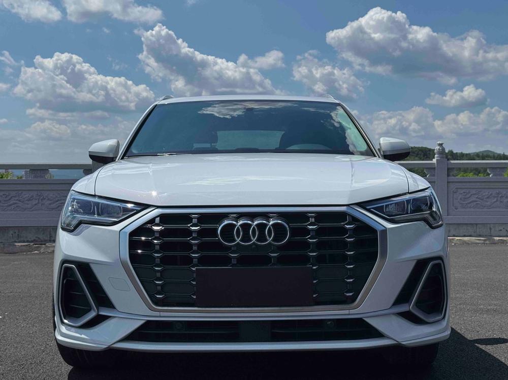 Audi Audi Q3