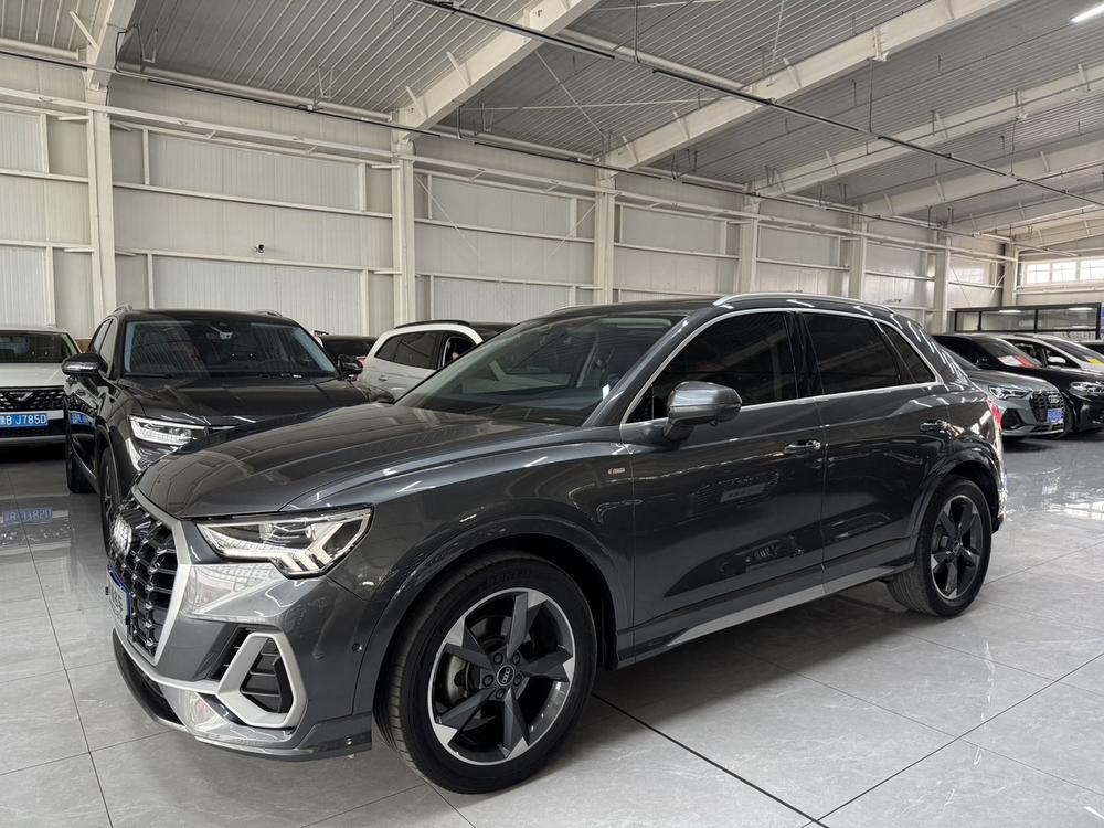 Audi Audi Q3