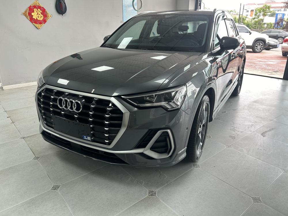 Audi Audi Q3