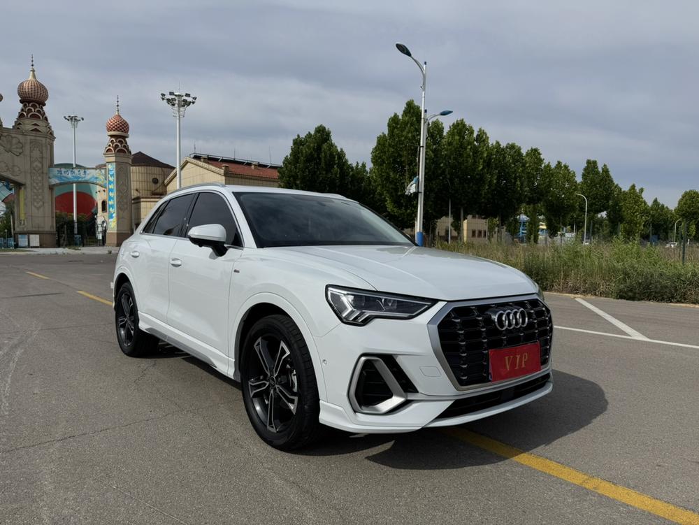 Audi Audi Q3