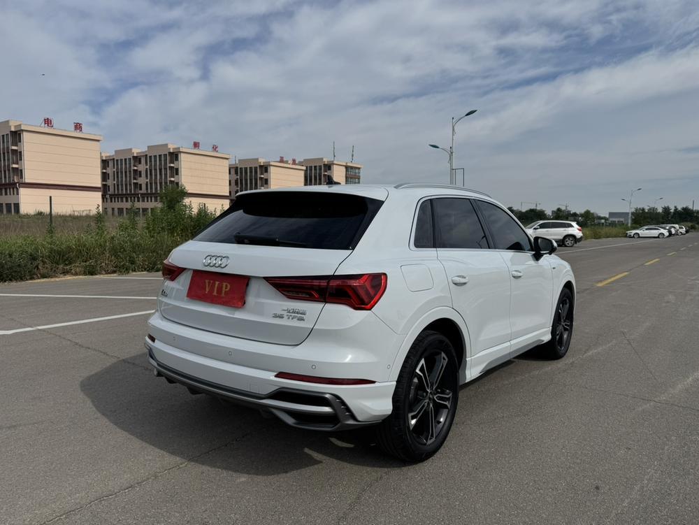 Audi Audi Q3