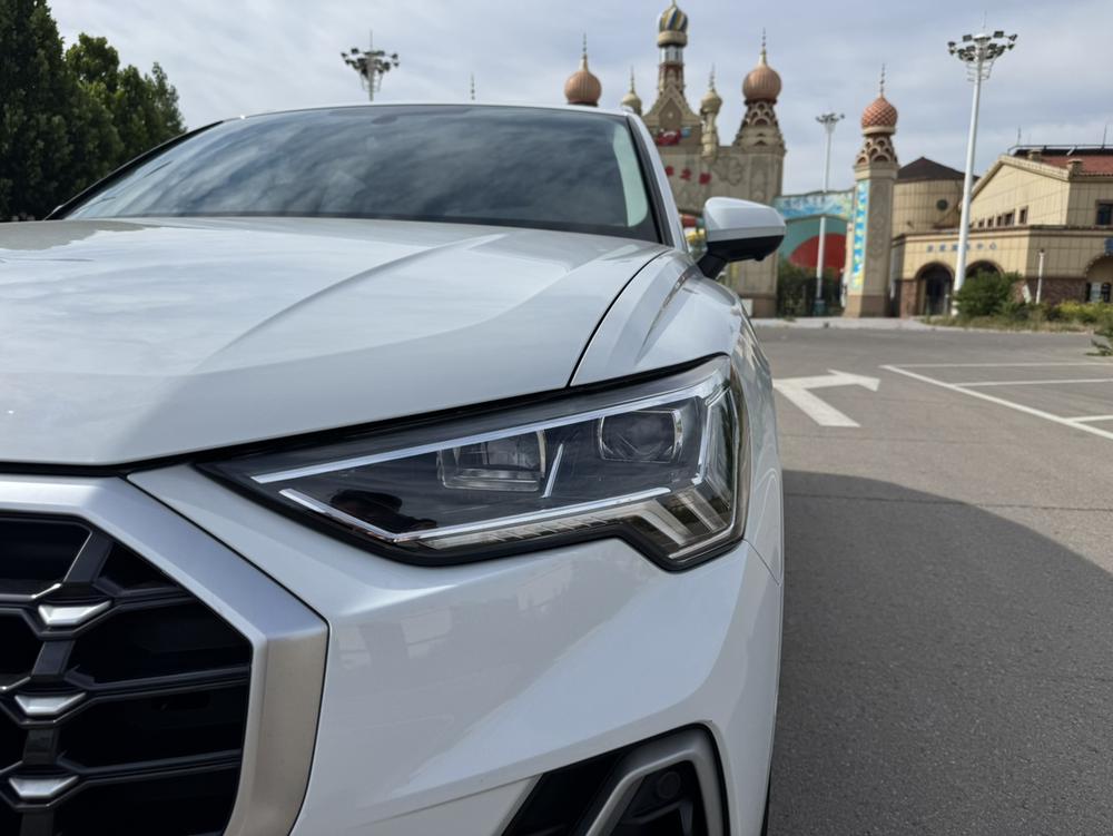 Audi Audi Q3