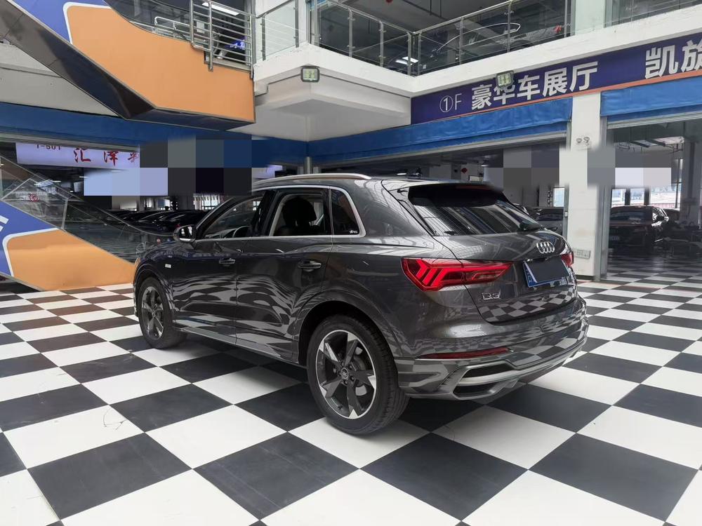 Audi Audi Q3
