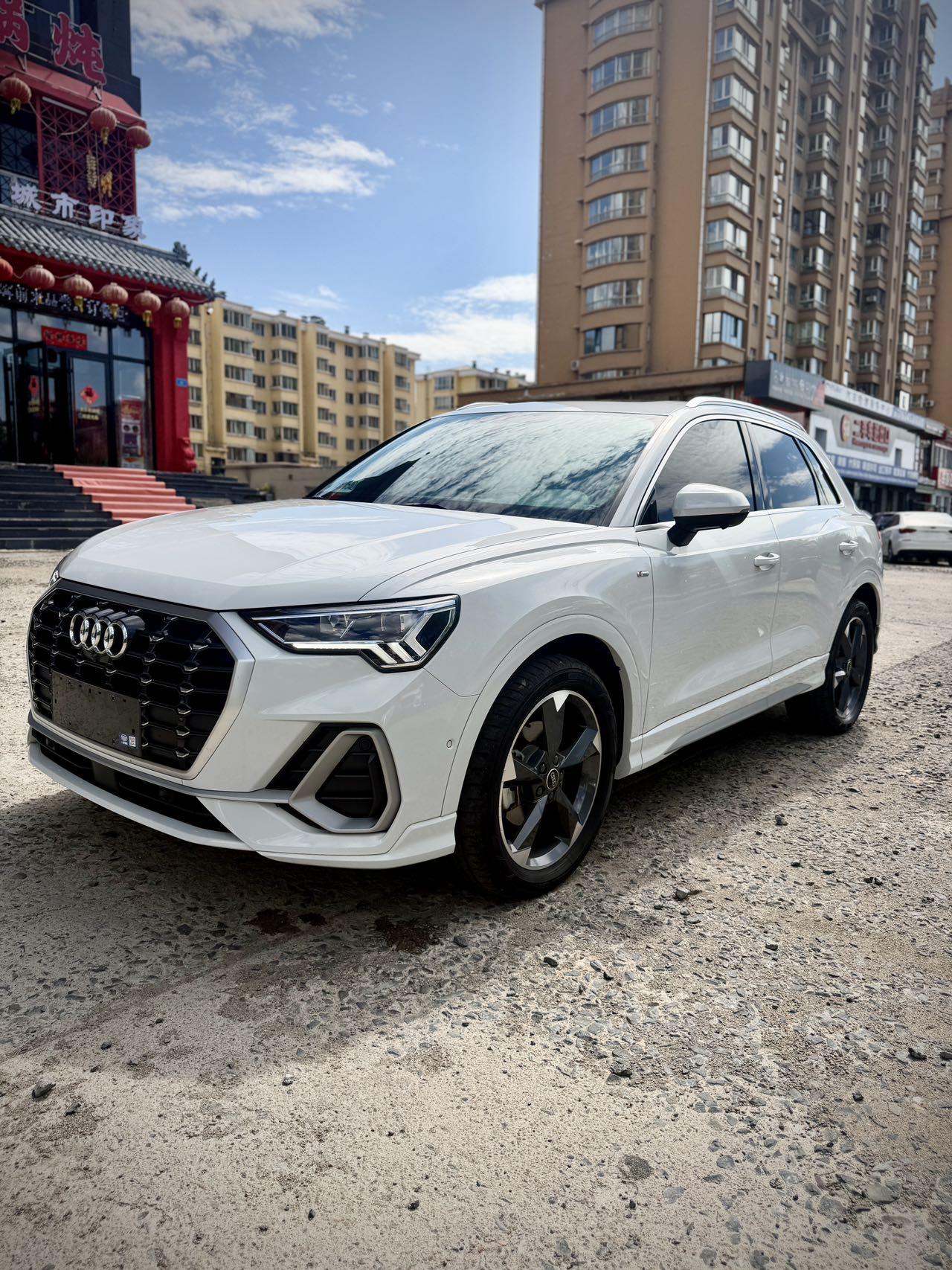 Audi Audi Q3