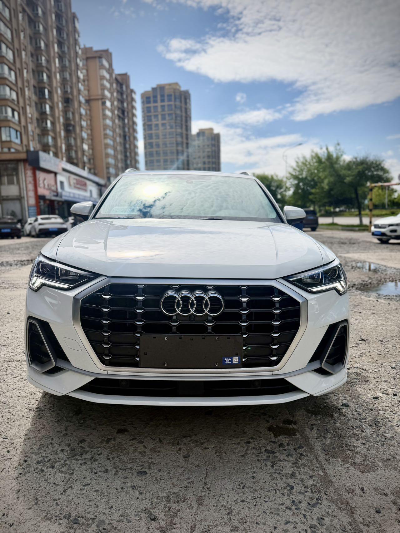 Audi Audi Q3